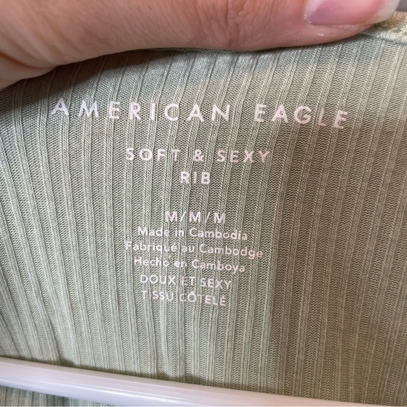 American Eagle Light Green Ribbed Cropped Highneck Tank Top size medium - Picture 4 of 7